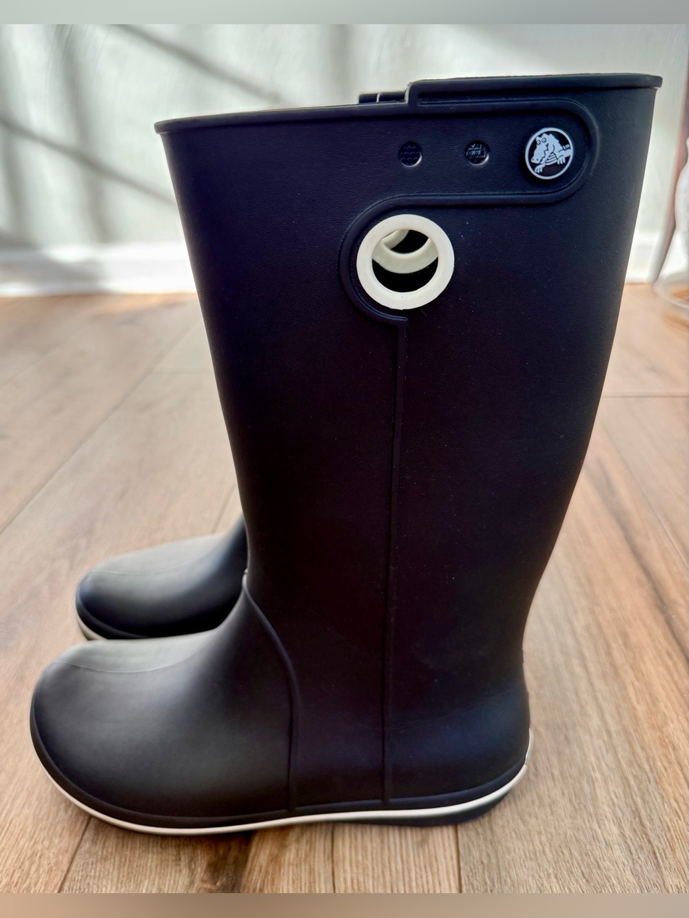 Crocs Black & White Rubber Rain Boots Women’s US W7 Waterproof Pull-On Tall EUC